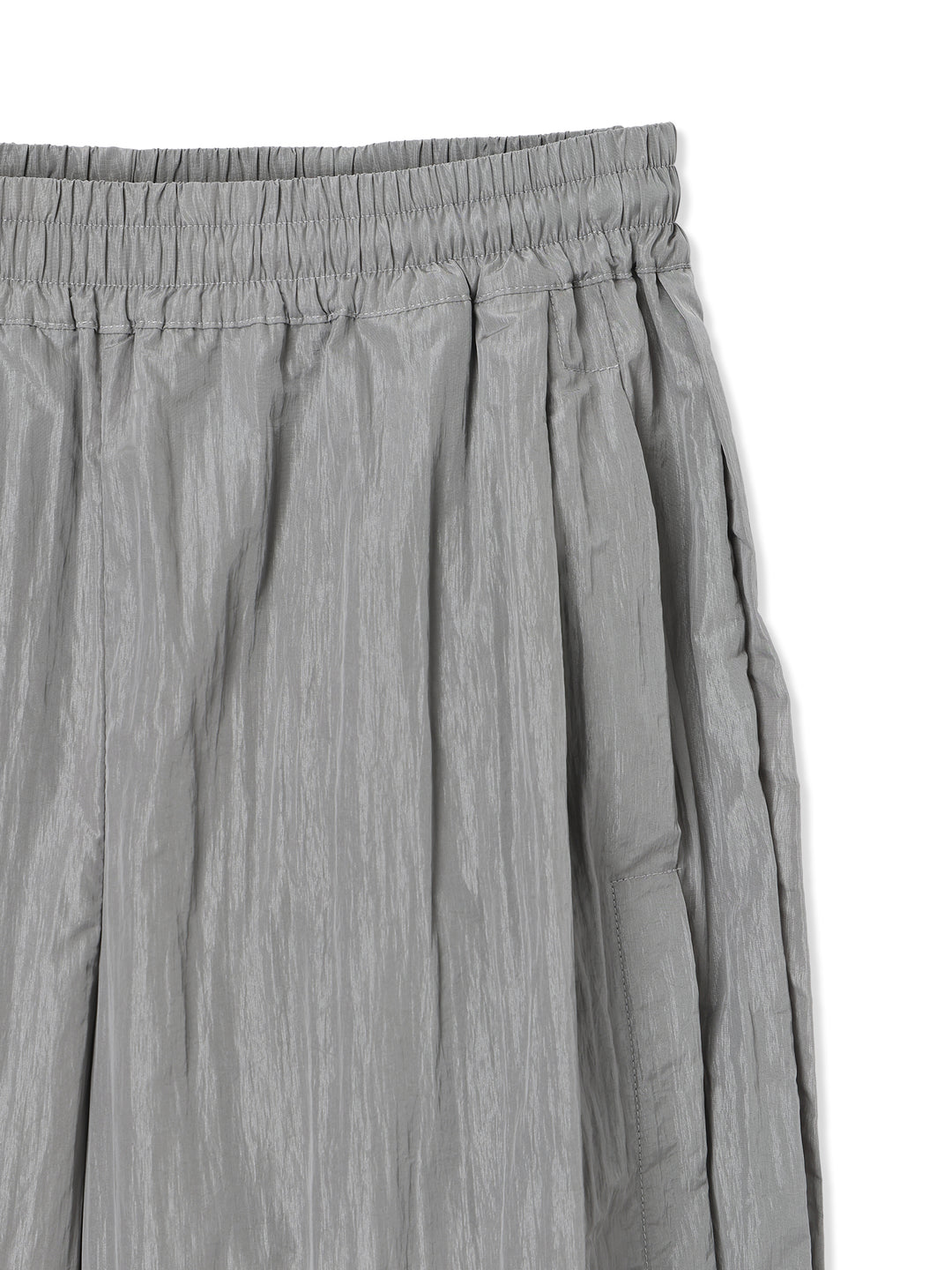 シャイニーナイロンパンツ 2