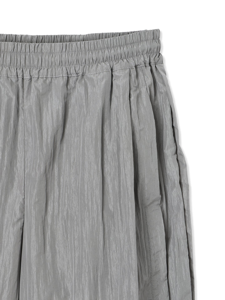 シャイニーナイロンパンツ 2