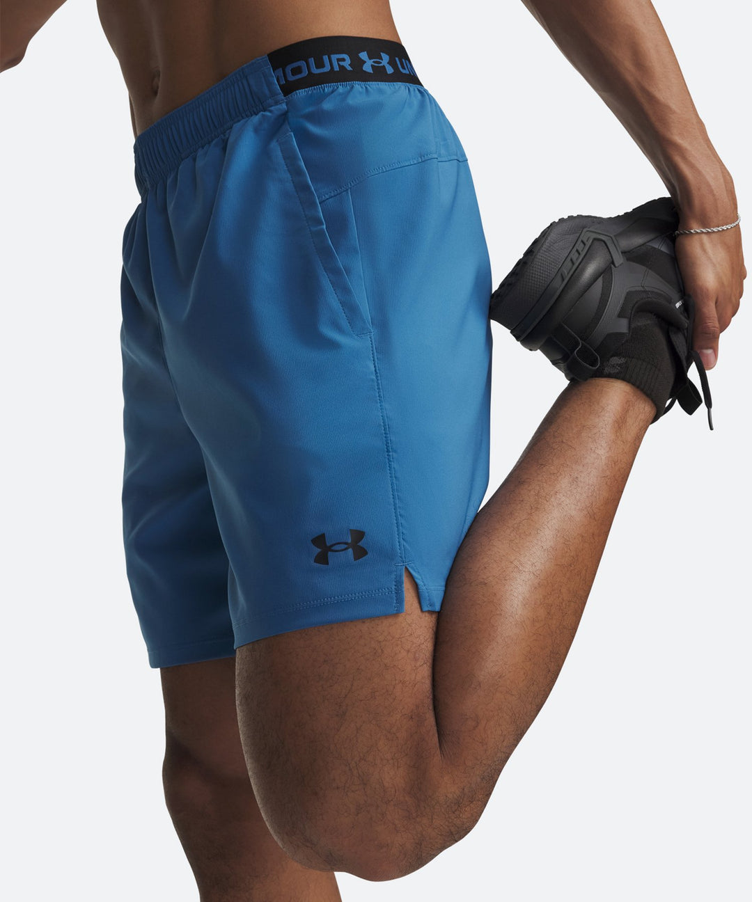 UA バニッシュ ウーブン ショーツ 2.0