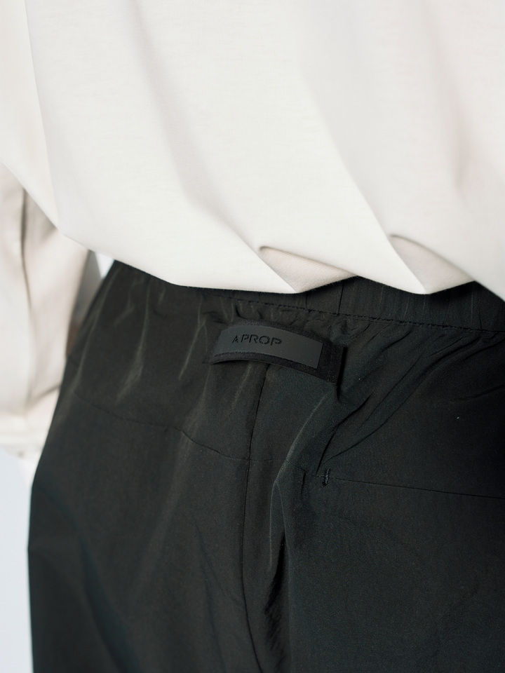 アクティベートウェア テックテーパードパンツ(ユニセックス)