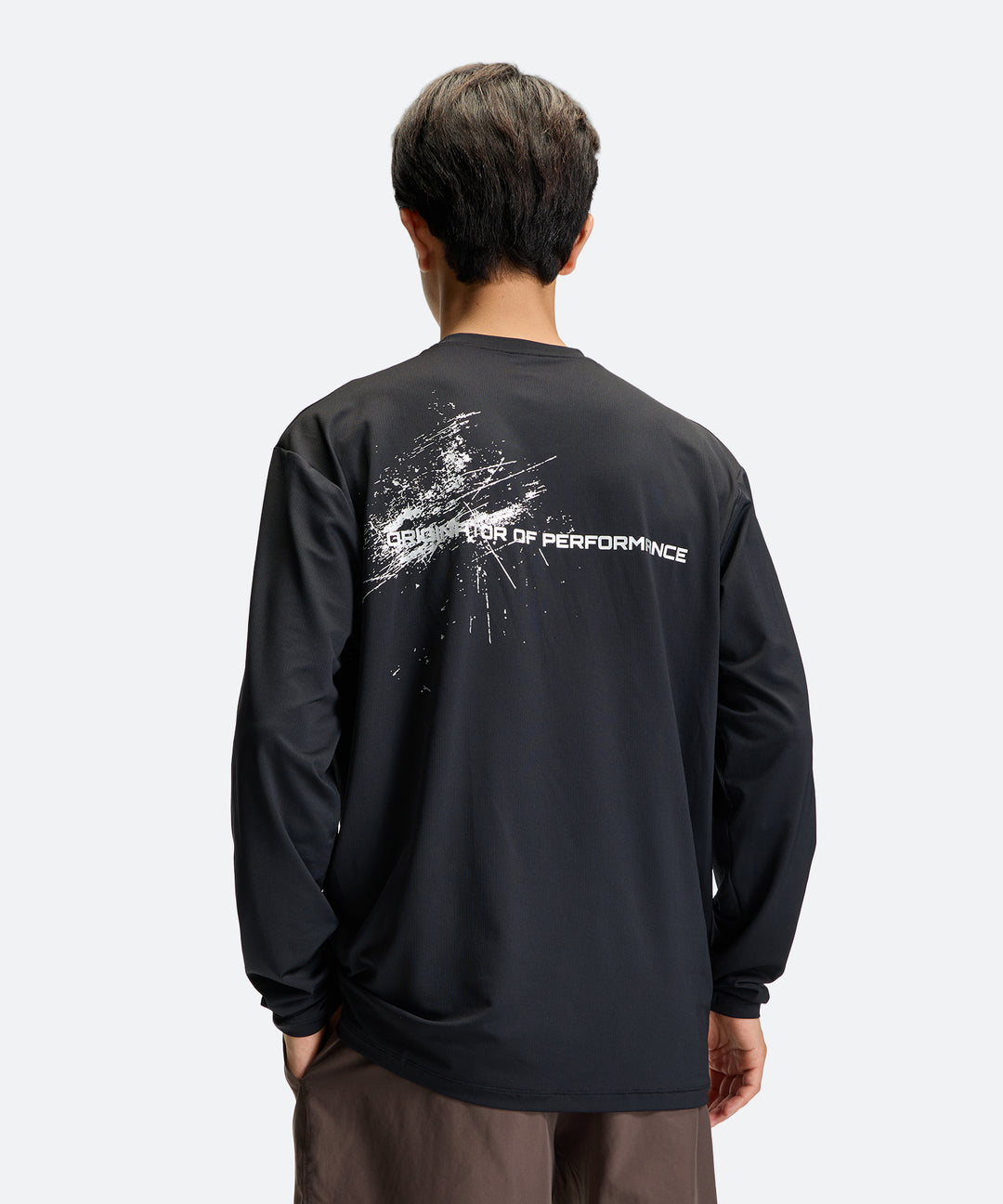 UA ストレッチ グラフィック ロングスリーブシャツ