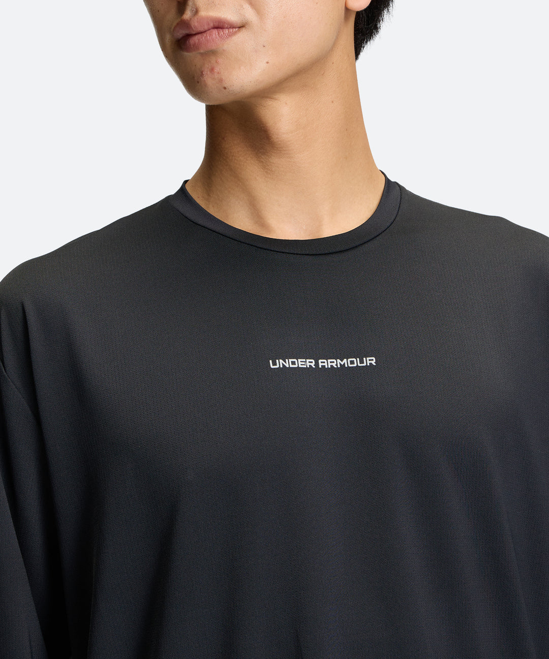 UA ストレッチ グラフィック ロングスリーブシャツ