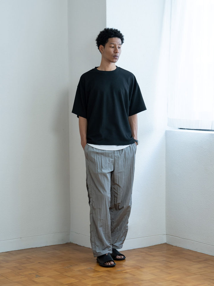 シャイニーナイロンパンツ